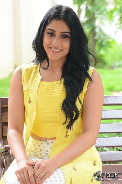 Regina-Cassandra-At-Jyo-Achyutananda-Movie-Success-Meet